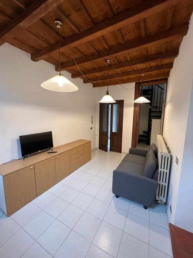 San Martino 1 Bilocale Con Scala A Chiocciola Apartment Pavia Exterior photo